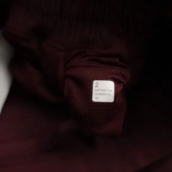 New Lululemon Size 2 Hotty Hot Shorts High Rise HR 4” Lined GARN Garnet - Picture 7 of 8